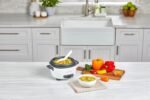 BLACK+DECKER Rice Cooker 6-Cup (Cooked) with Steaming Basket, Removable Non-Stick Bowl, White - Image 5