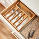 Amazon Basics 20-Piece Stainless Steel Flatware Set with Square Edge, Service for 4, Silver - Image 5