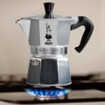 Bialetti Moka Express Iconic Italian Stovetop Espresso Maker (Natural Silver, 6 Cups) - Image 4