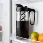 wedrink 44oz Cold Brew Coffee Maker, 1.3L Borosilicate Glass Pitcher with Leak Proof Tritan Lid, Iced Tea Brewer - Image 6