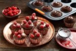 LE CREUSET 12 Cup Muffin Tray, 1 Each - Image 4