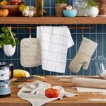 KITCHENAID Quilted Cotton Terry Cloth Oven Mitt, Pot Holder, Kitchen Towel 4-Pack Set, Heat Resistant, Silicone Grip, 16"x26", 7"x13" & 7"x10", Milkshake - Image 3