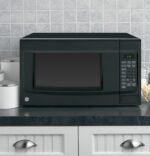 GE 1.4 Cu. Ft. Countertop Microwave Oven - Image 3