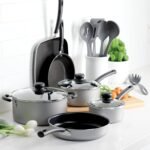 Tramontina Primaware 15-Piece Non Stick Cookware Set with Lids and Utensils, Aluminum Nonstick Pots and Pans Kitchen Set (Silver) - Image 3