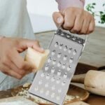 1pc Stainless Steel Vegetable Grater Portable Metal Grater 4-Sided Cheese Grater with Handle for Kitchen Restaurant (8inch) - Image 3