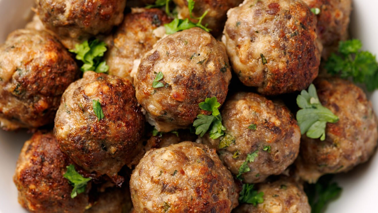 Give Meatballs A Rich And Beefy Flavor Without Actually Using Any Meat