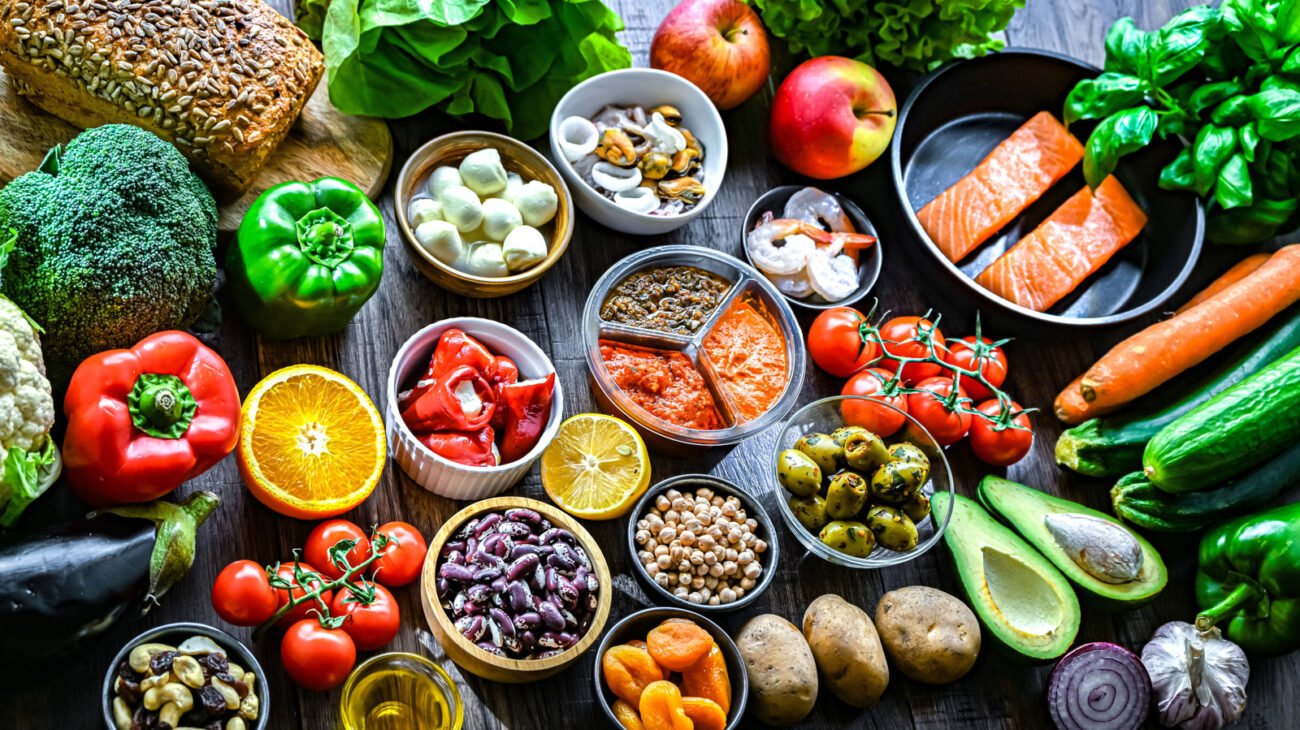 The Cheap Pantry Staple That Brightens Any Dish (And It's Mediterranean Diet-Friendly)