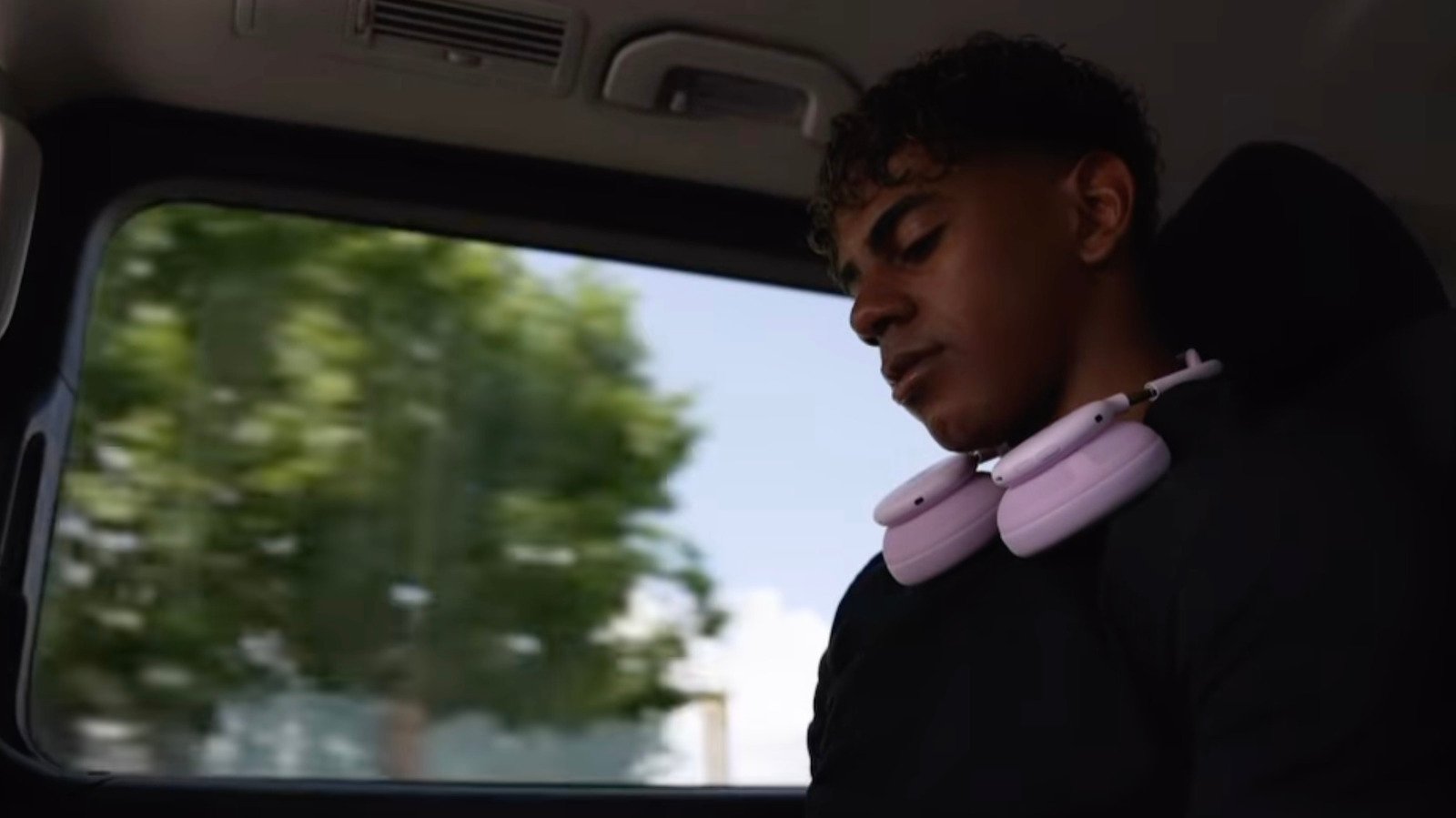 Lamine Yamal Shares Pictures Teasing The New Beats Headphones On The Way Lamine Yamal Shares Pictures Teasing The New Beats Headphones On The Way
