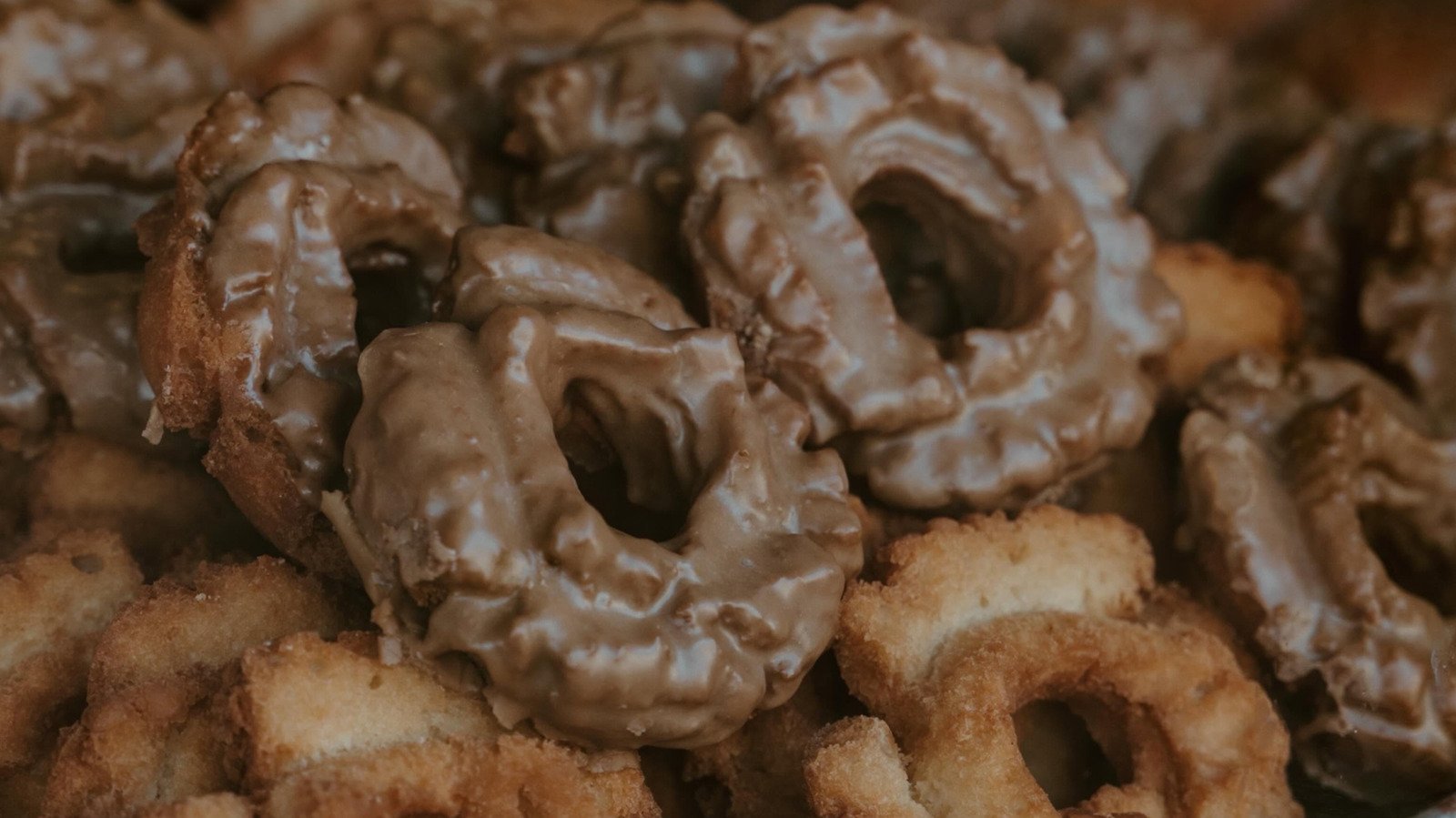 For San Francisco’s Best Donuts Served Around The Clock, This Old-School Spot Is My Favorite