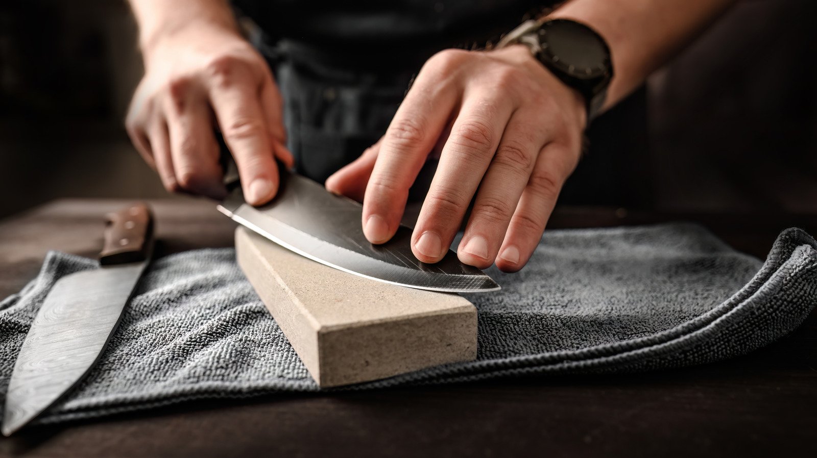 Consumer Reports’ Highest-Rated Budget Knife Sharpener Is Easy, Space-Saving, And Under Consumer Reports’ Highest-Rated Budget Knife Sharpener Is Easy, Space-Saving, And Under